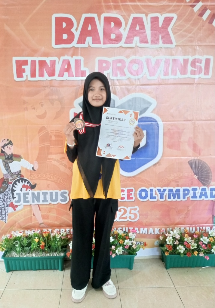 Afiqah A. Yunda Syarian mengikuti JSO Matematika di Universitas Muhammadiyah Mataram